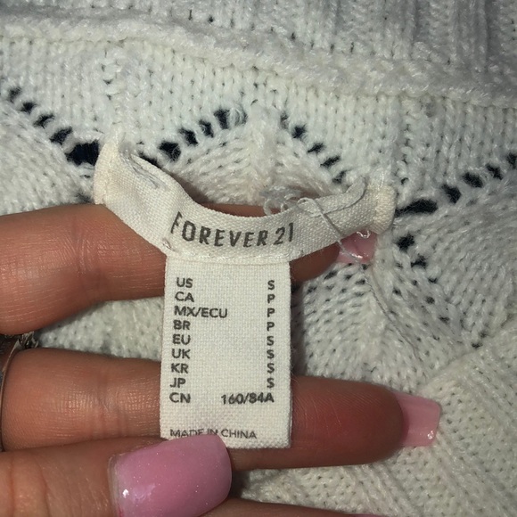 Crop top sweater - Picture 2 of 2